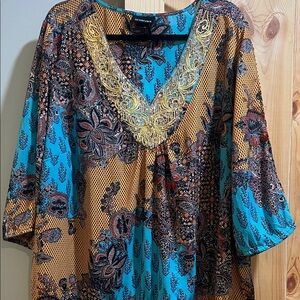 Lane Bryant Blue and Gold Floral Tunic plus size 26/28 embellish v neckline